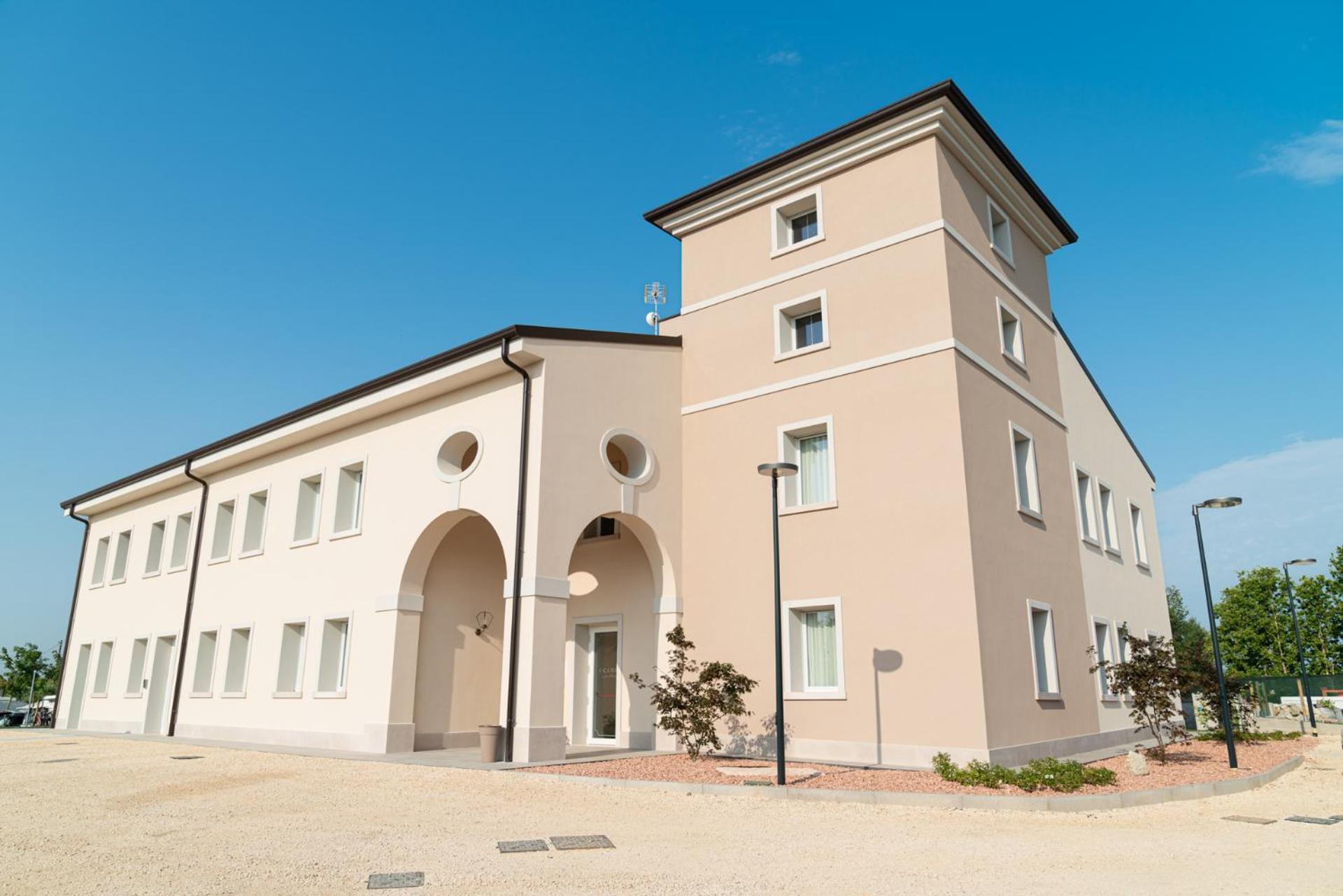 Отель I Campi Wine Relais Ronchi  Экстерьер фото